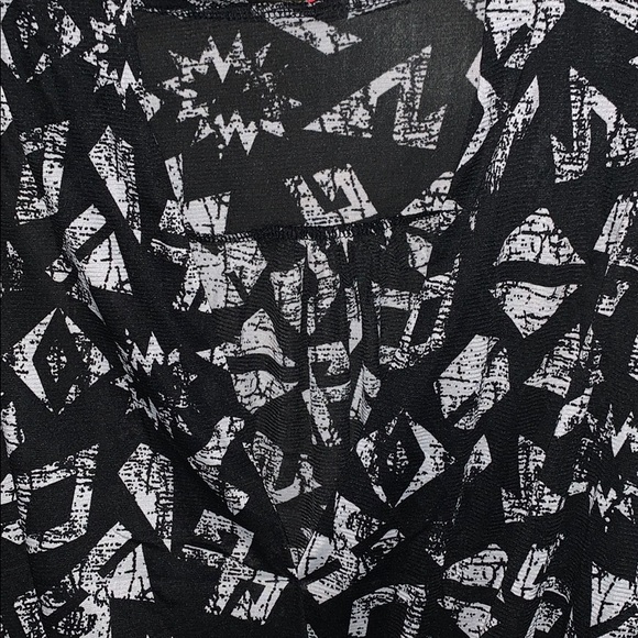 Top - Picture 3 of 3